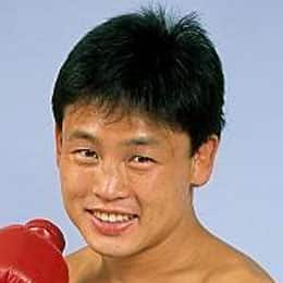 Yuh Myung-Woo