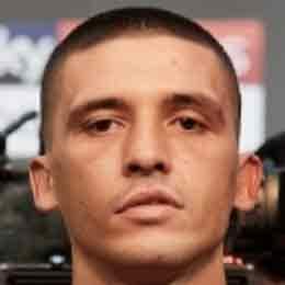 Lee Selby Record
